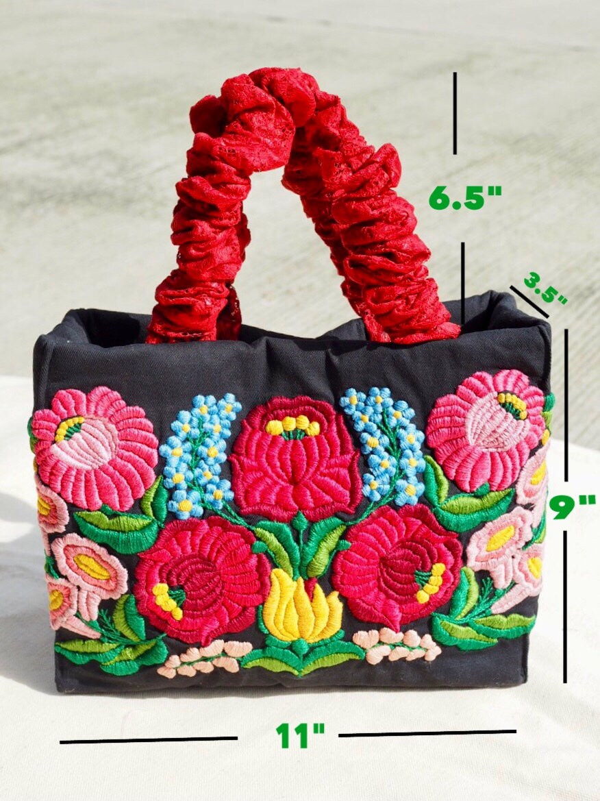 Hand-Embroidered Floral Scrunchie Tote Bag – Original Design, One of a Kind