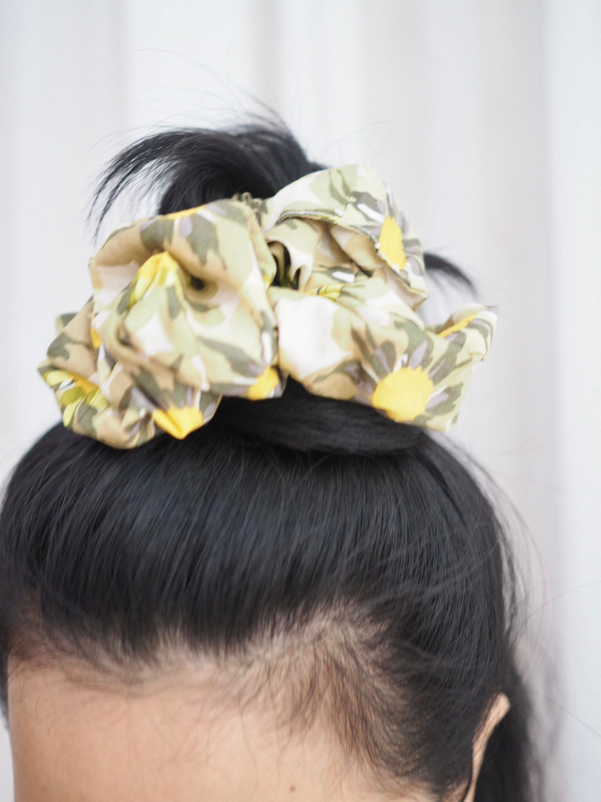 Clover Green Oversized Scrunchie – Handmade Cotton Hair Scrunchie