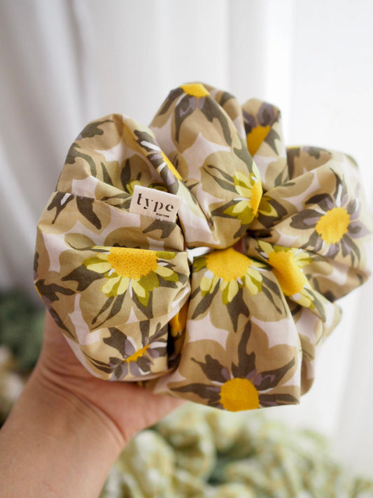 Clover Green Oversized Scrunchie – Handmade Cotton Hair Scrunchie