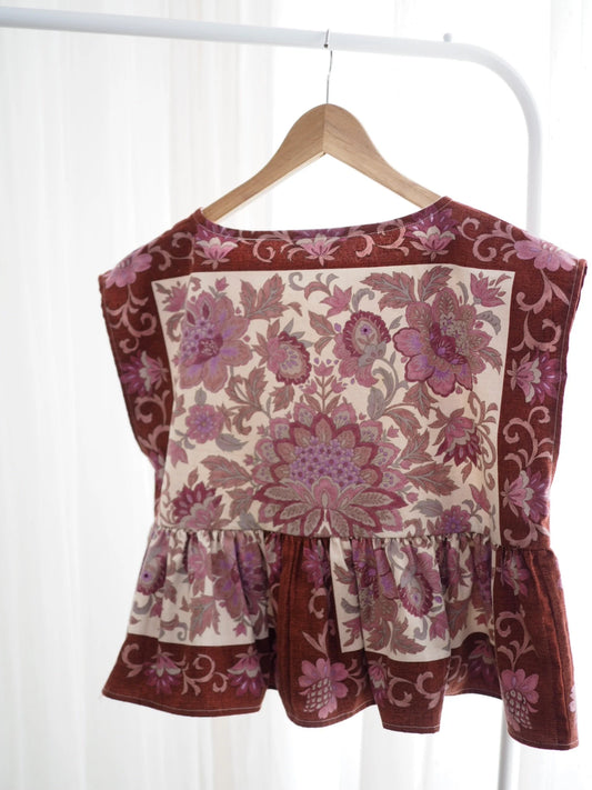 Tablecloth Top/Upcycled fashion /Vintage Fabric